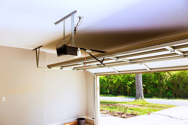 Top rated local Garage Door Maintenance specialists in Forest, MS